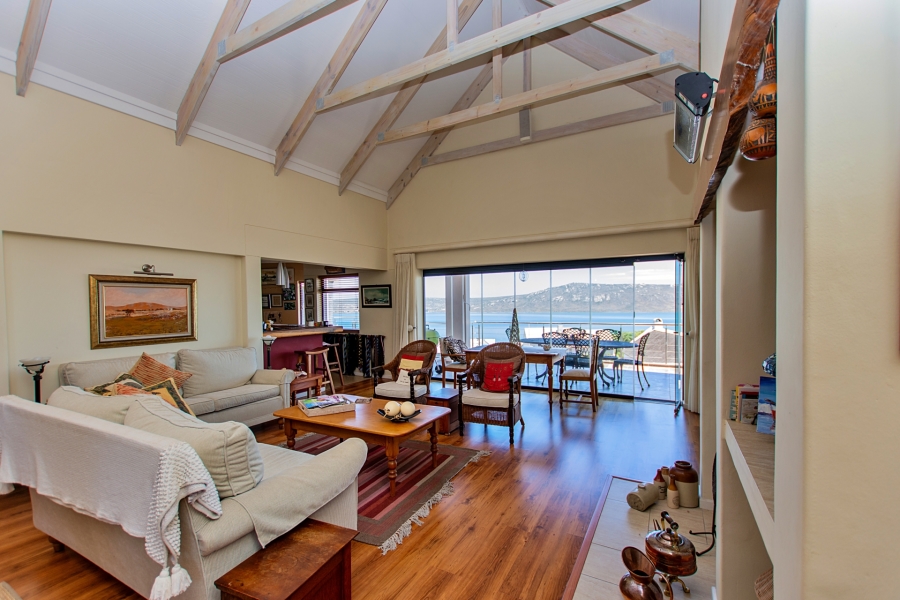 7 Bedroom Property for Sale in Myburgh Park Western Cape